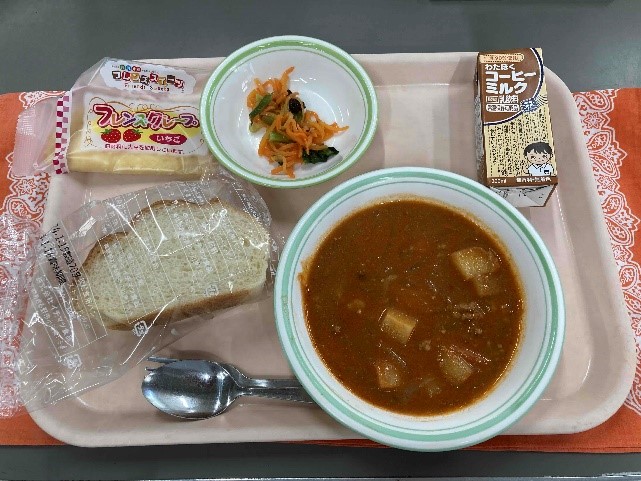 給食